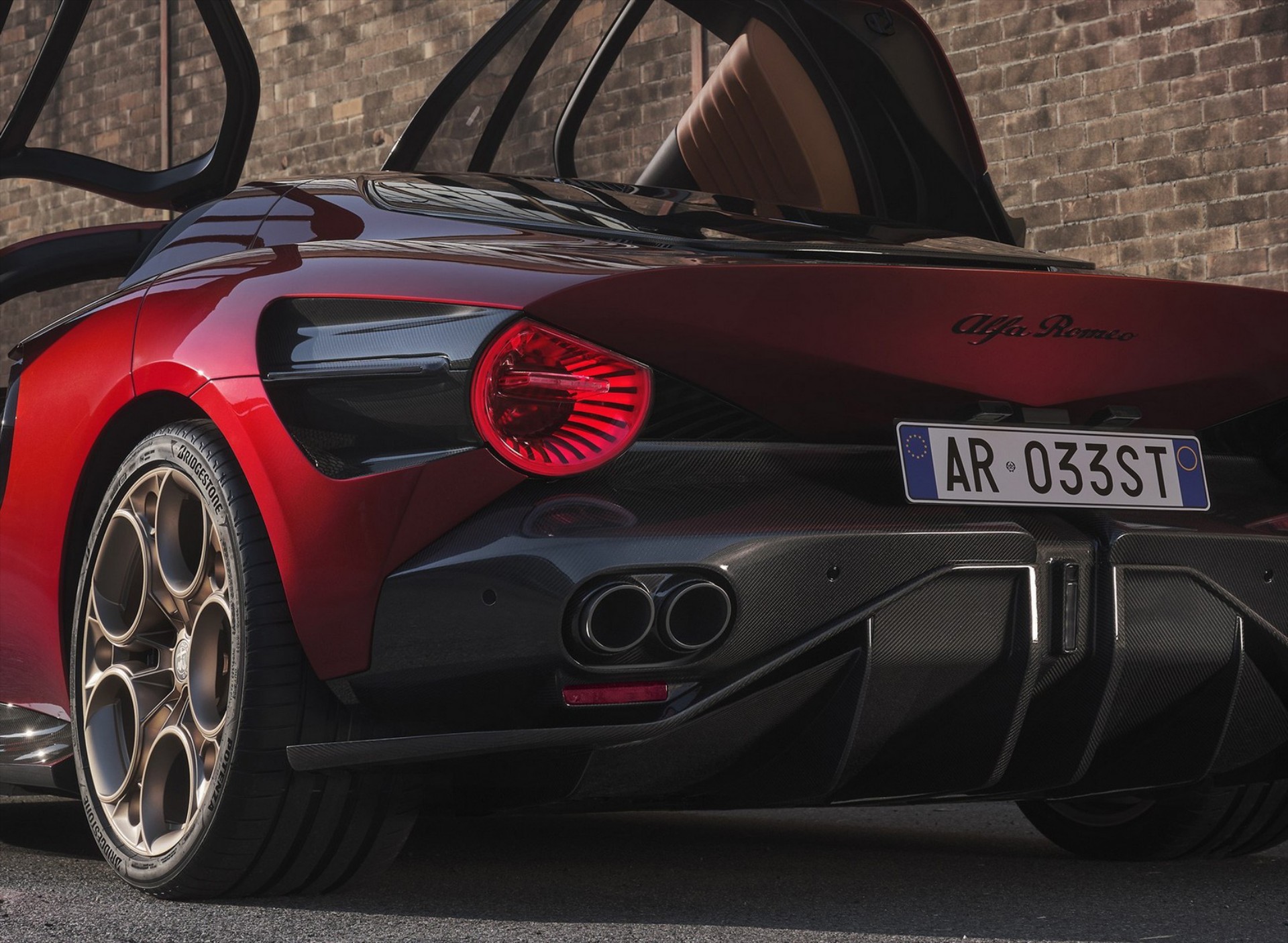 Ξεπούλησε η νέα Alfa Romeo – Ακούστε τον υπέροχο ήχο της [video]