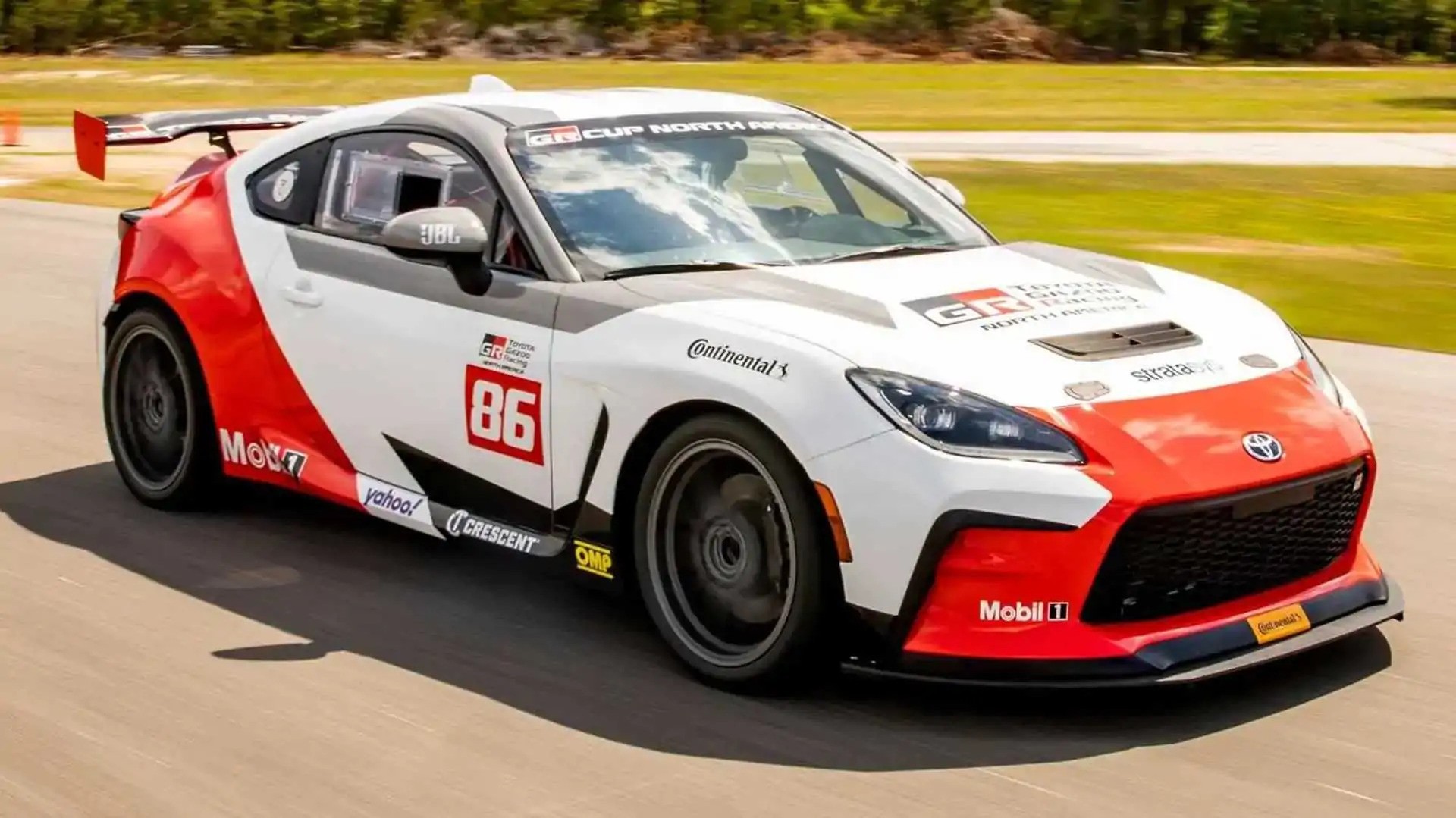 Αστέρας του Hollywood θα τρέξει στο Toyota GR86 Cup!
