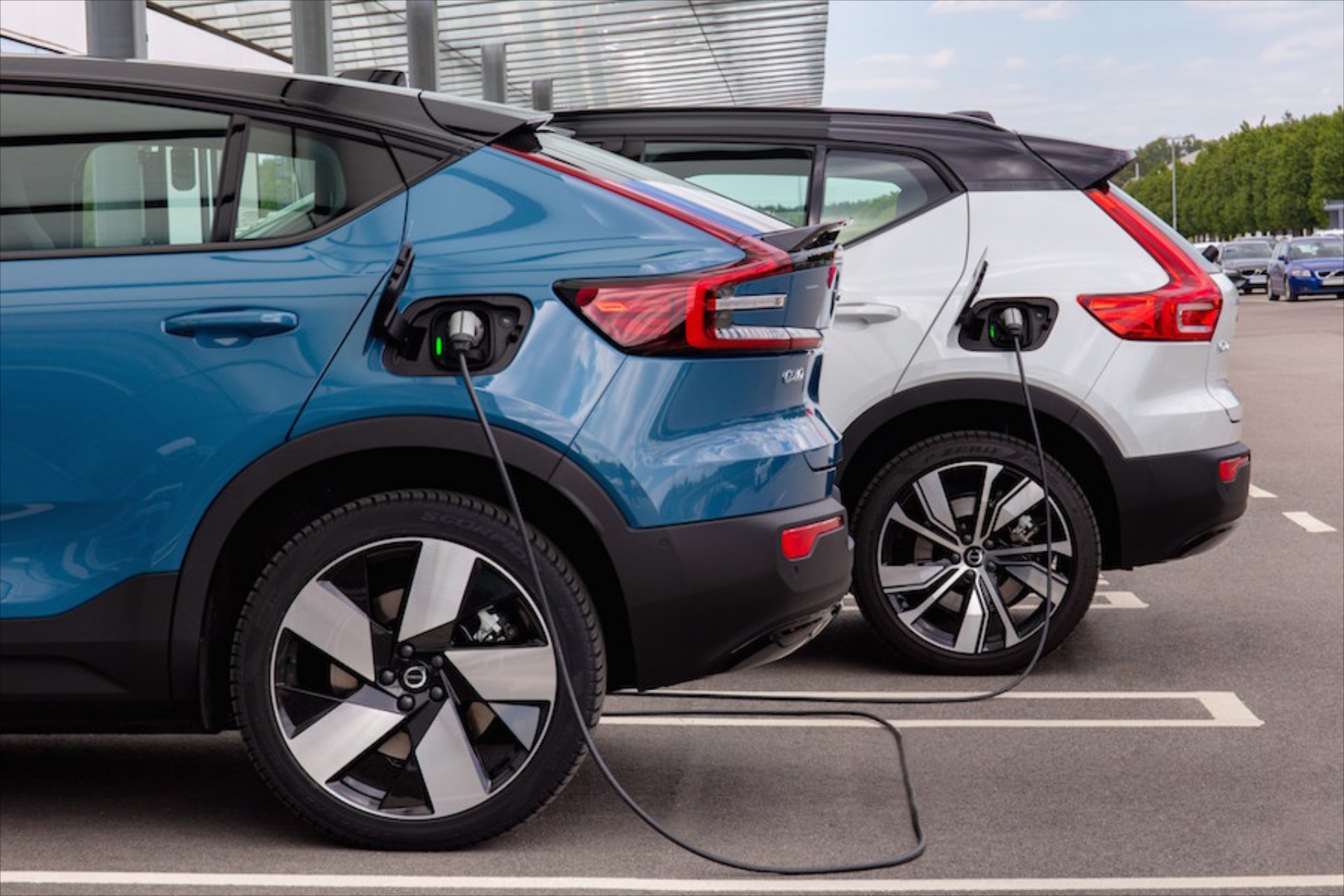 Volvo: Ηλεκτρικά 9 στα 10 αυτοκίνητα – Τι θα αγοράζουμε από το 2030;