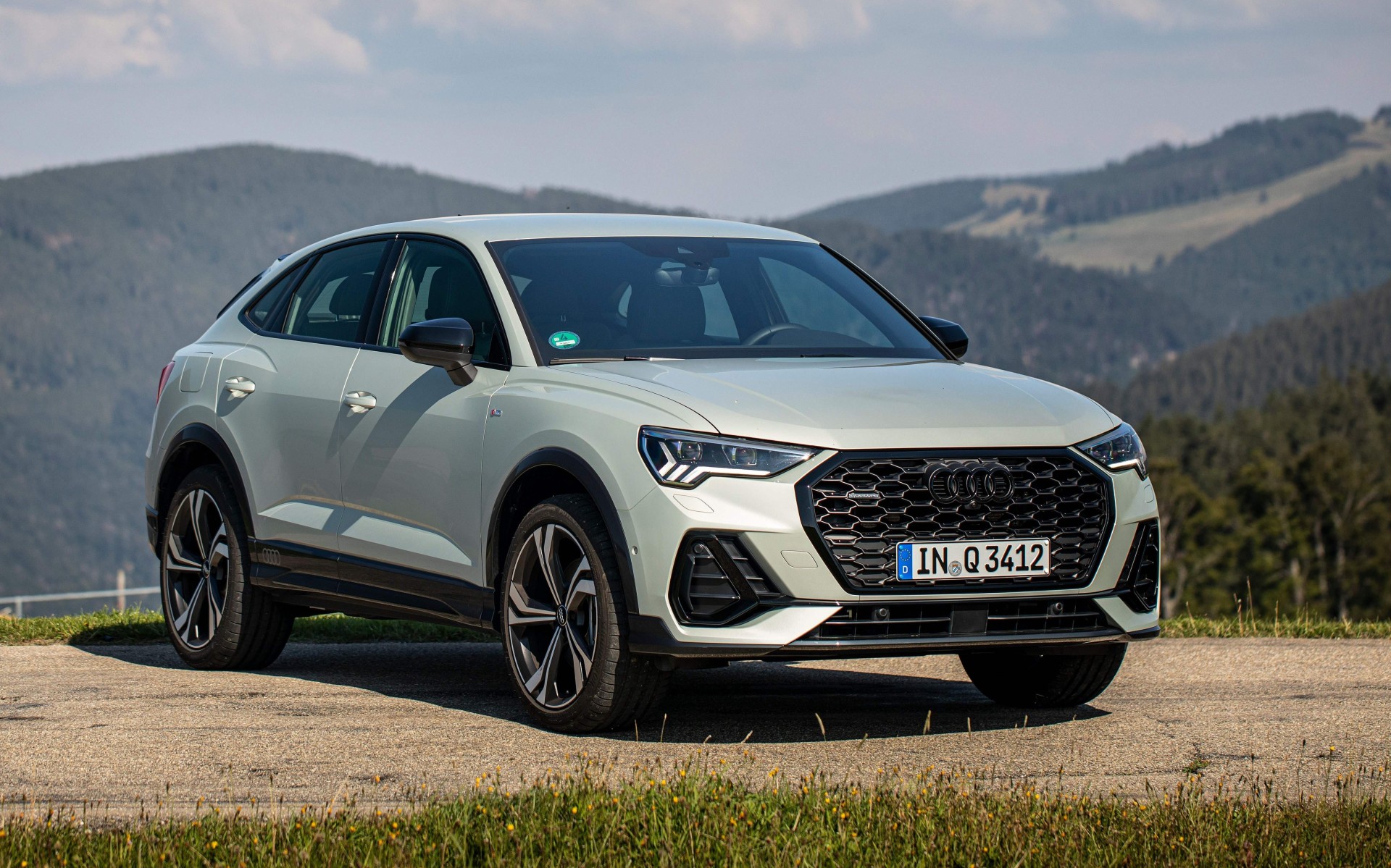 Audi Q3 με 245 ευρώ τον μήνα και 0% επιτόκιο στην Ελλάδα - Δες το πρόγραμμα