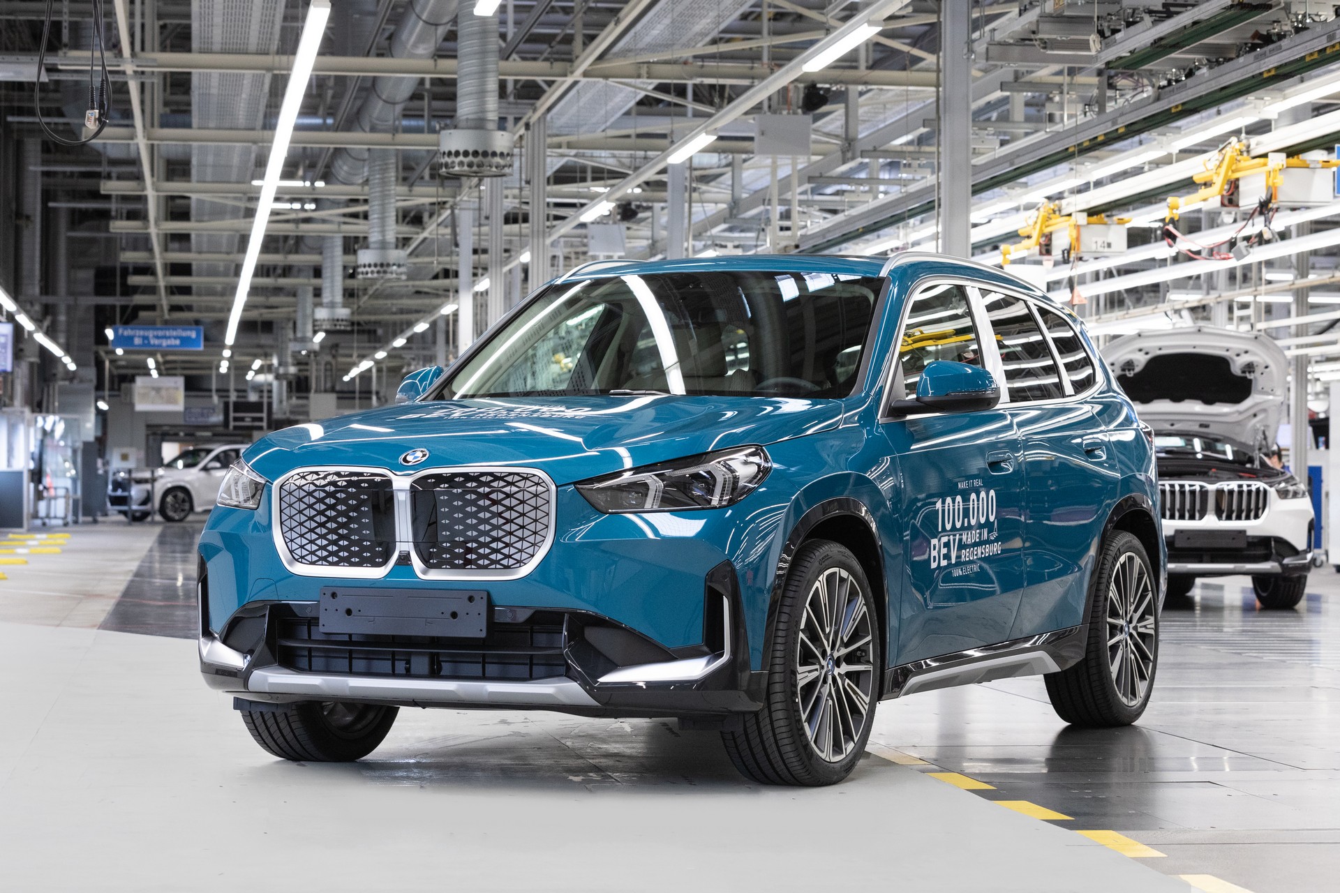 Τι ξεχωριστό έχει αυτή η μπλε BMW X1 – Σε ποιο άγνωστο νησί πουλήθηκε; 