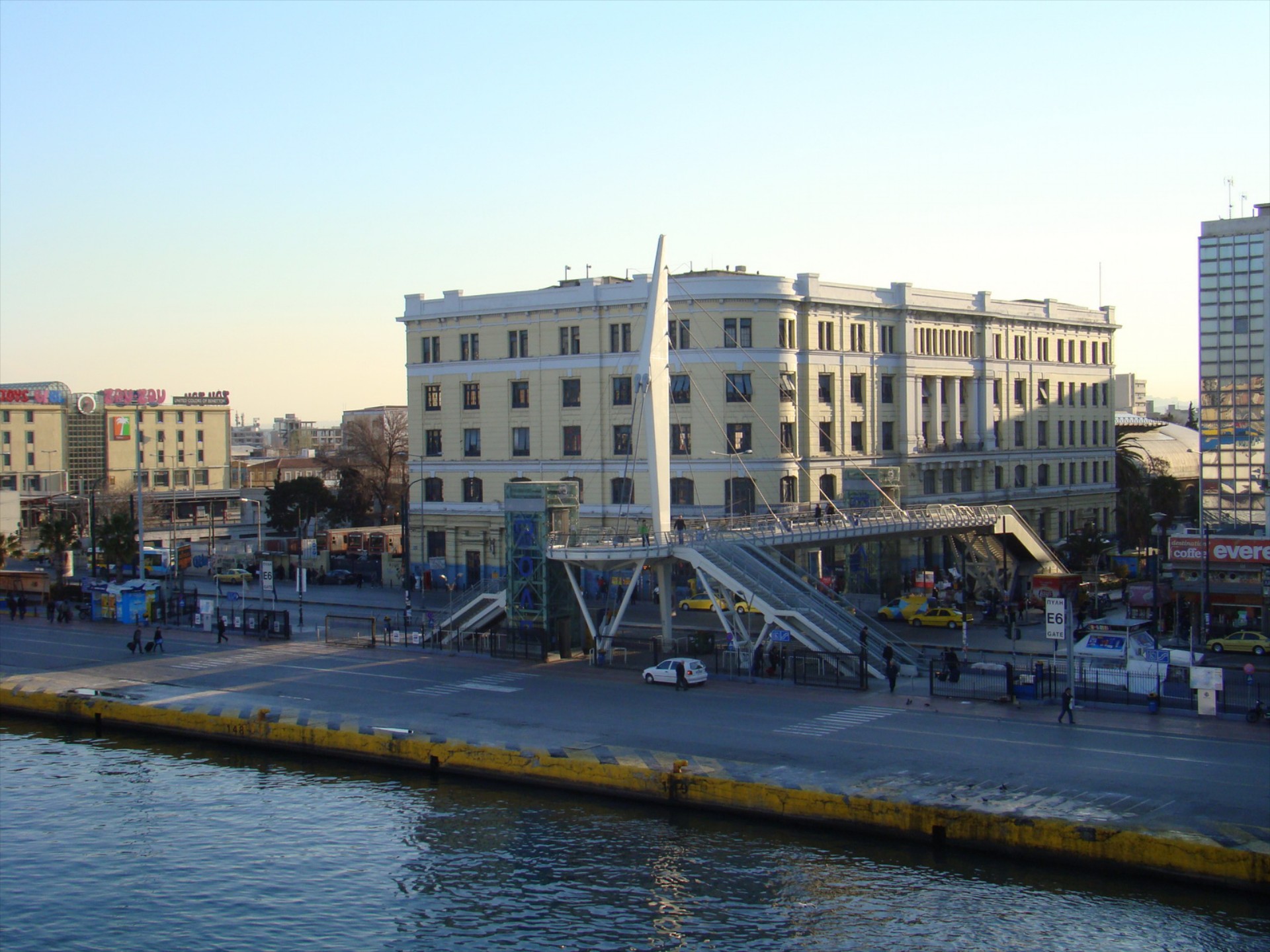 Προχωρούν τα έργα για το Μετρό στον Πειραιά