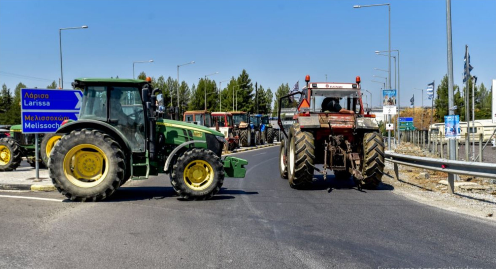 Κλείνουν τους δρόμους οι αγρότες – Τα 18 μπλόκα στην Ελλάδα 