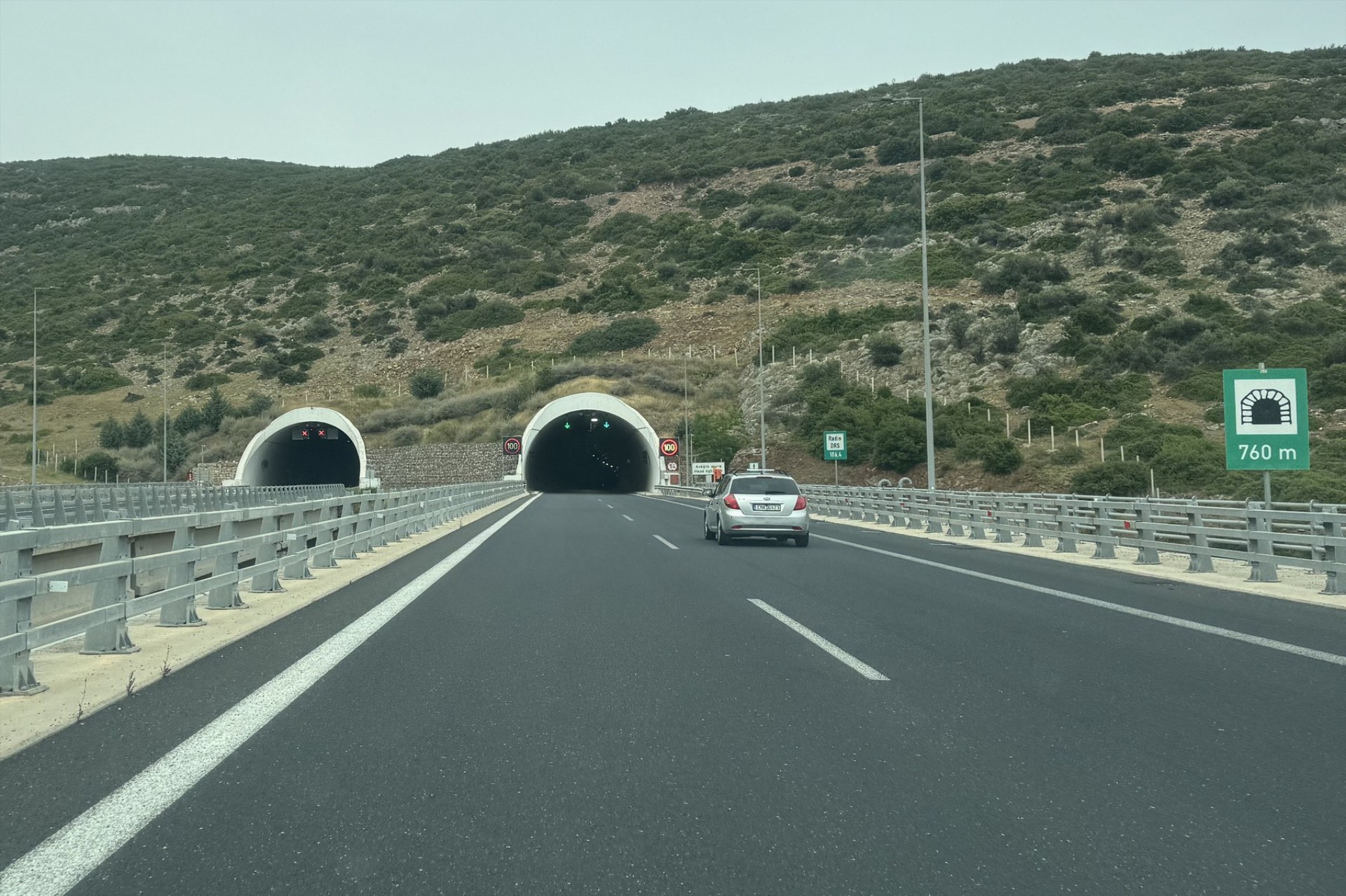 Ελλάδα: Οδηγός ξέχασε τη γυναίκα του στην Ιονία Οδό – Τη θυμήθηκε μετά από 50 km 