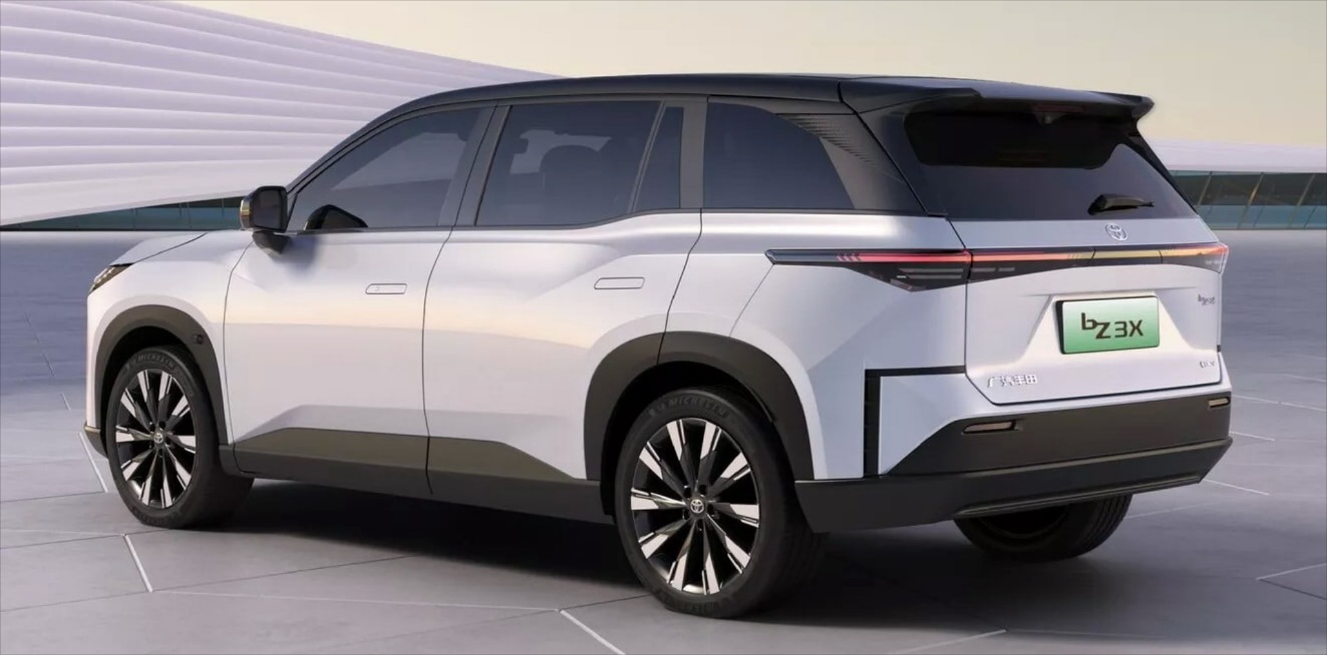 Χαμός με το νέο Toyota των 13.000 ευρώ - 10.000 παραγγελίες σε 1 ώρα!