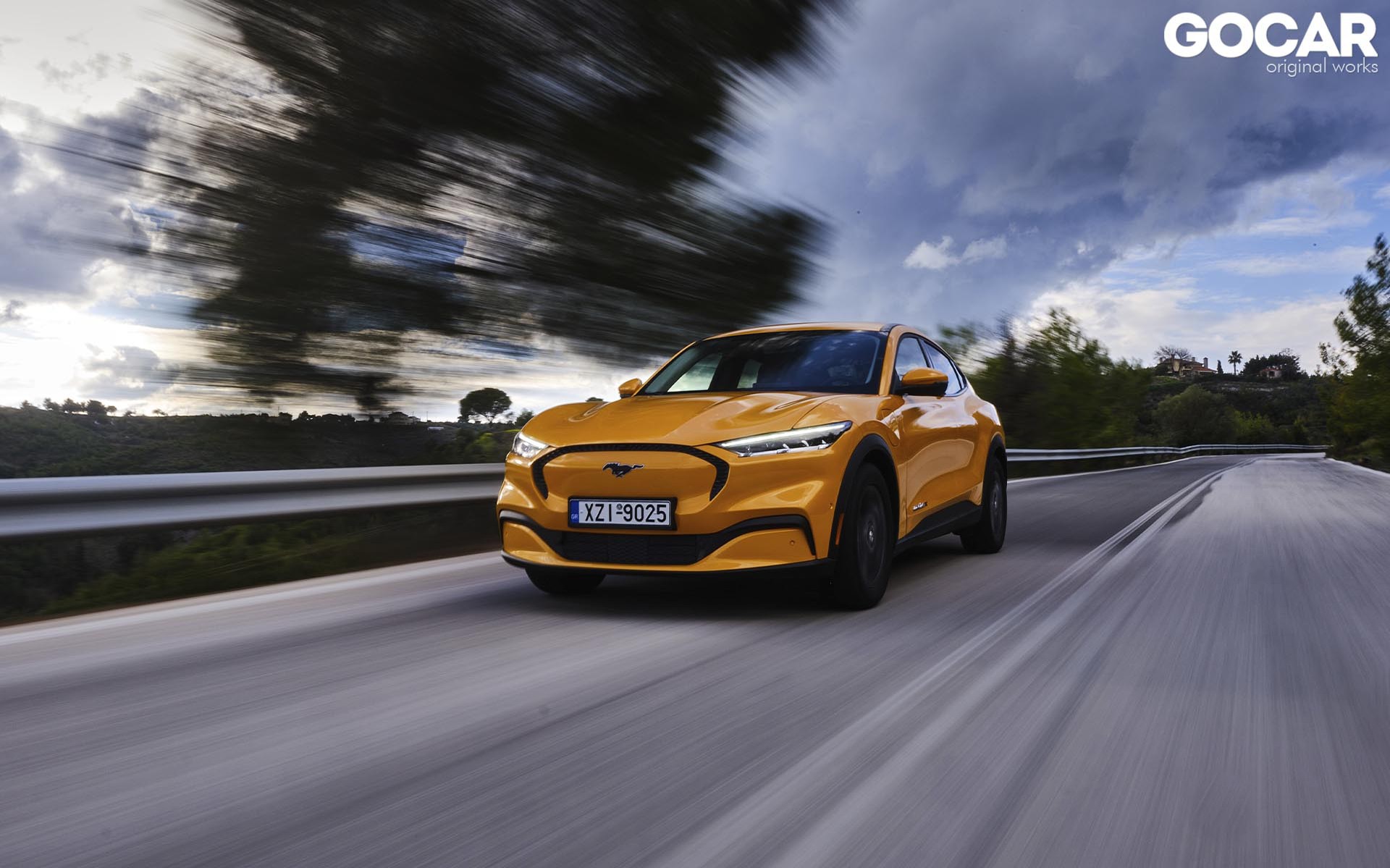 Ford Mustang Mach-E: Το μοναδικό αυτοκίνητο που οδηγείς χωρίς χέρια στην Ελλάδα, νόμιμα – Πώς γίνεται;