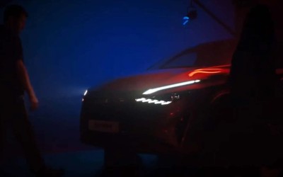 Υβριδικό οικογενειακό SUV 140 ίππων με τιμή 26.990 ευρώ – Ποιο είναι;