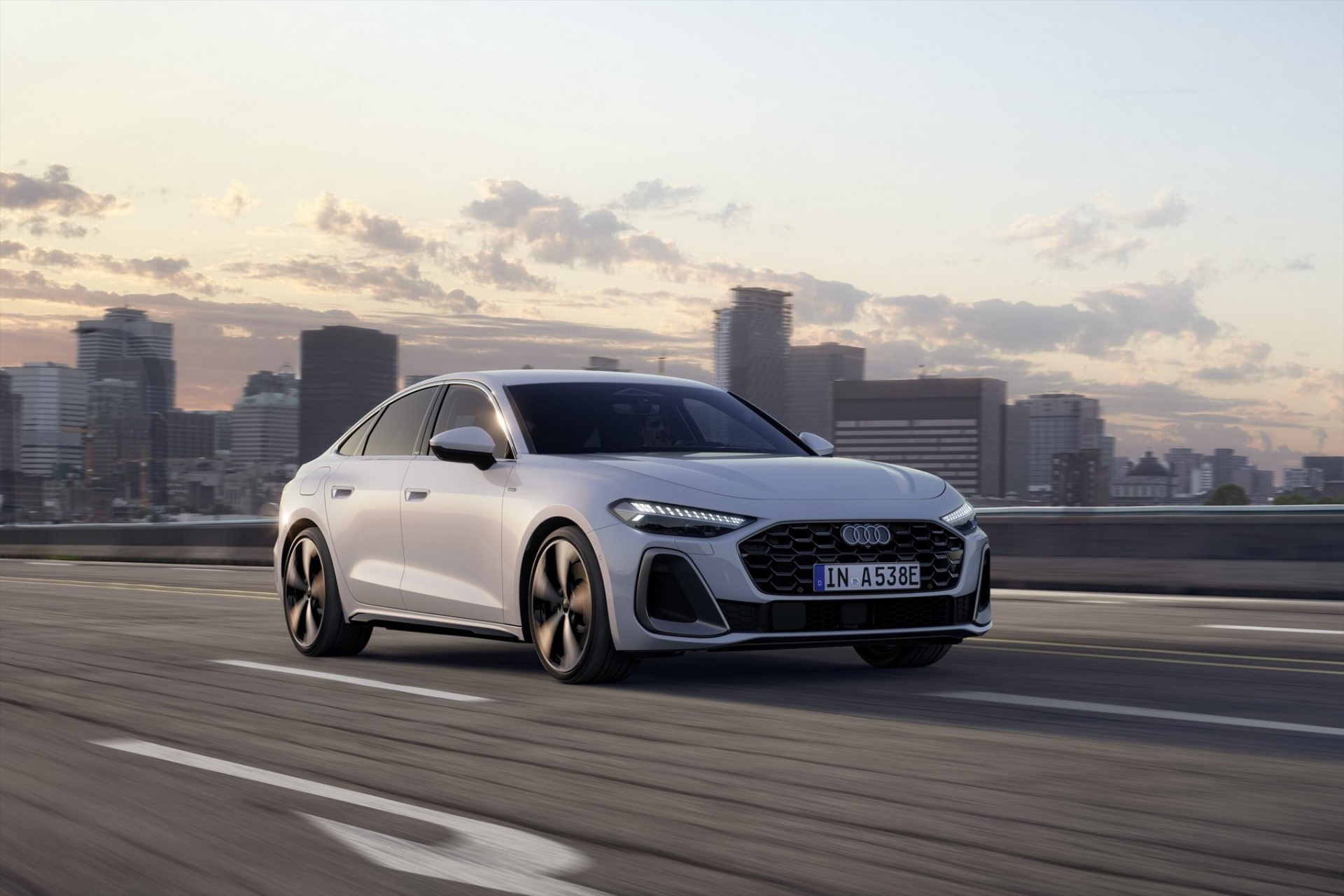 Αυτό είναι το εντυπωσιακό Audi A5 e hybrid που καίει 2,3 lt στα 100 km – Τιμές στην Ελλάδα