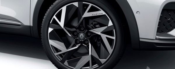 Το υβριδικό SUV της Renault με 1.060 km αυτονομία – Καίει μόλις 4,7 lt/100 km
