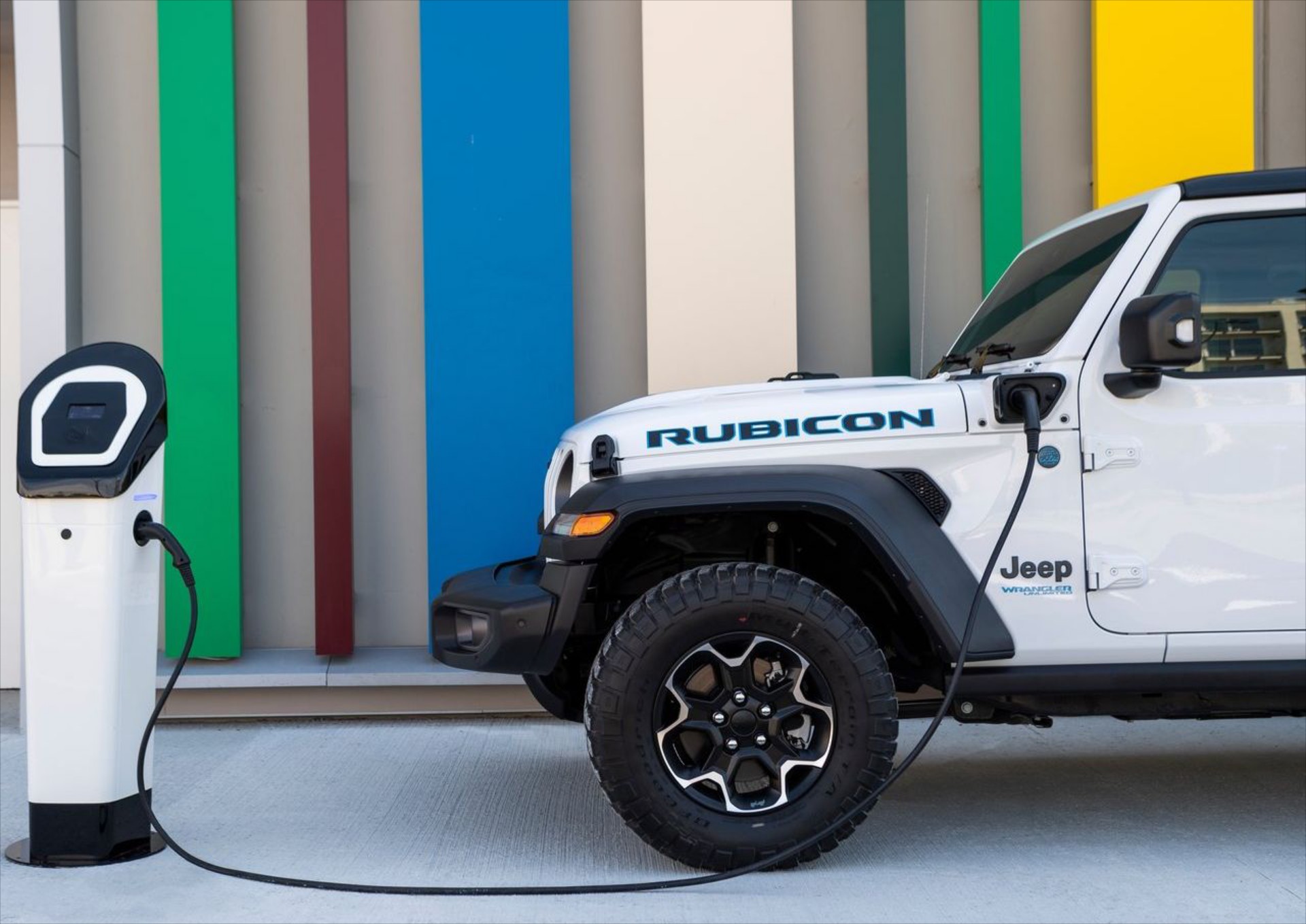 Φωτιά σε plug-in hybrid προκάλεσε ζημιές αξίας 275.000 – Στις εγκαταστάσεις της Google