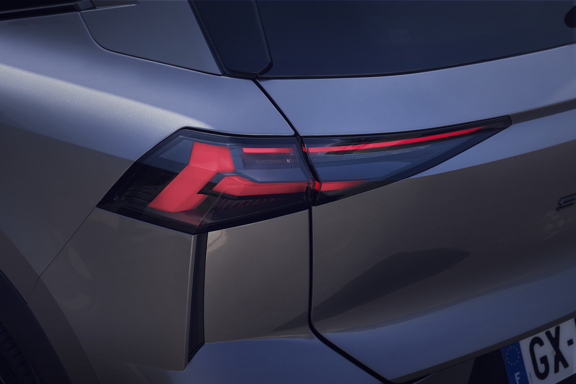 Το υβριδικό οικογενειακό SUV της Renault που κάνει 1.000 km με ένα γέμισμα – Κοστίζει 28.900 ευρώ