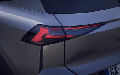 Το υβριδικό οικογενειακό SUV της Renault που κάνει 1.000 km με ένα γέμισμα – Κοστίζει 28.900 ευρώ