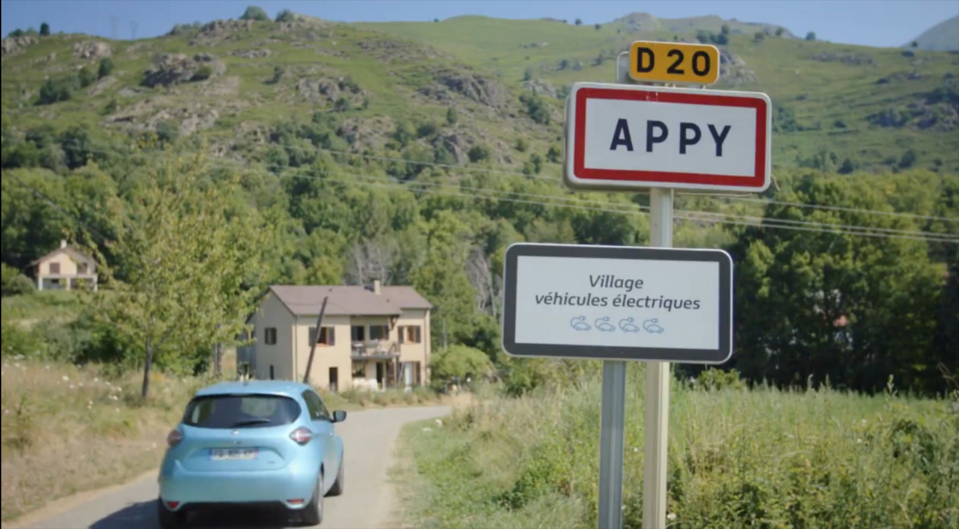 Το χωριό που έχουν ΟΛΟΙ ηλεκτρικό αυτοκίνητο