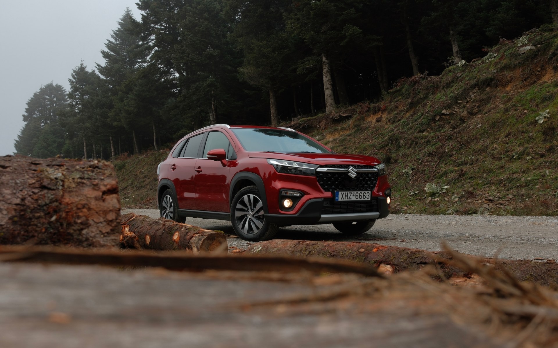 S-CROSS: το hybrid -SUV της Suzuki καίει 5,4 lt/100km, έχει μηδενικά τέλη και κορυφαία τιμή 