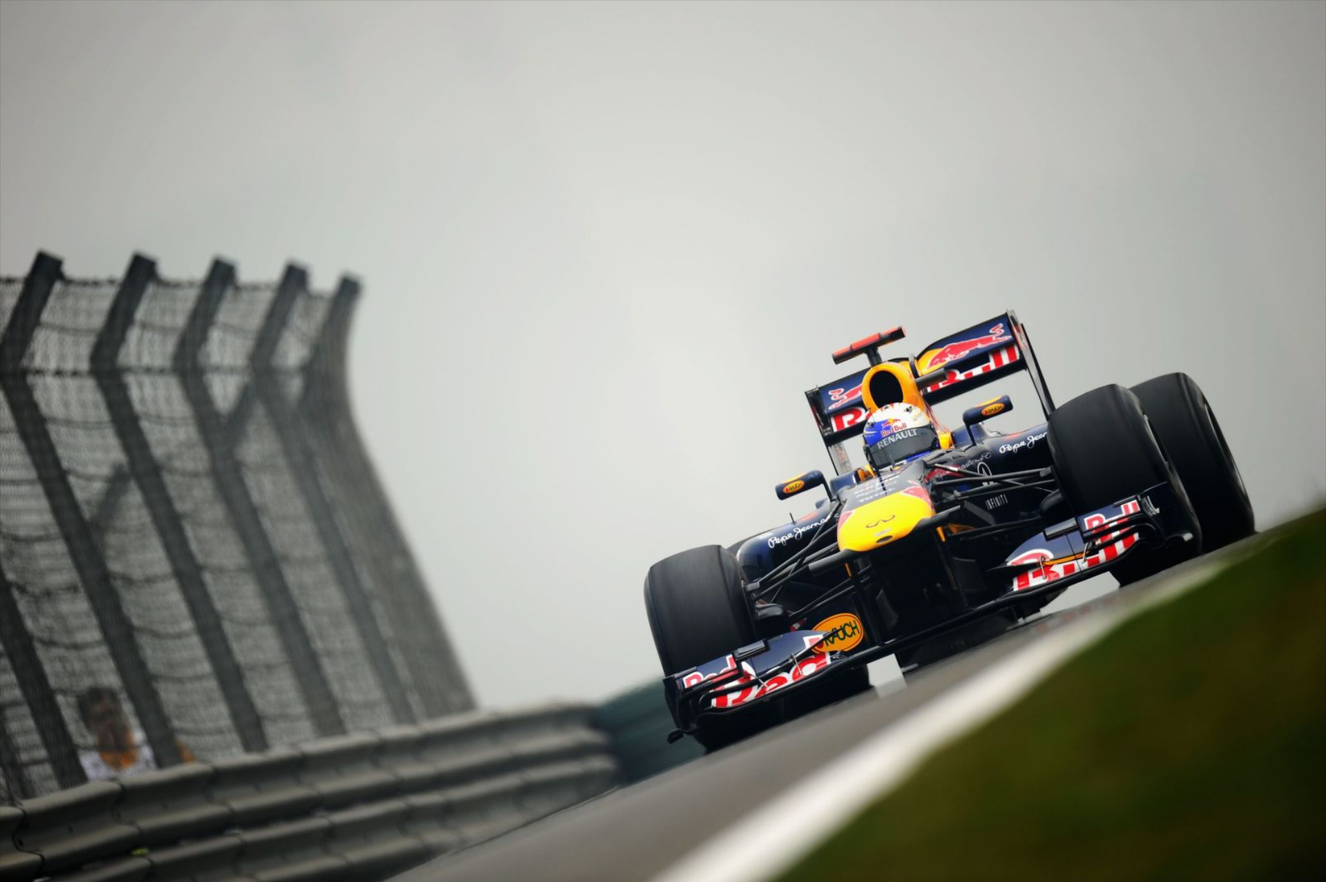 F1: Και πάλι ταχύτερος ο Vettel