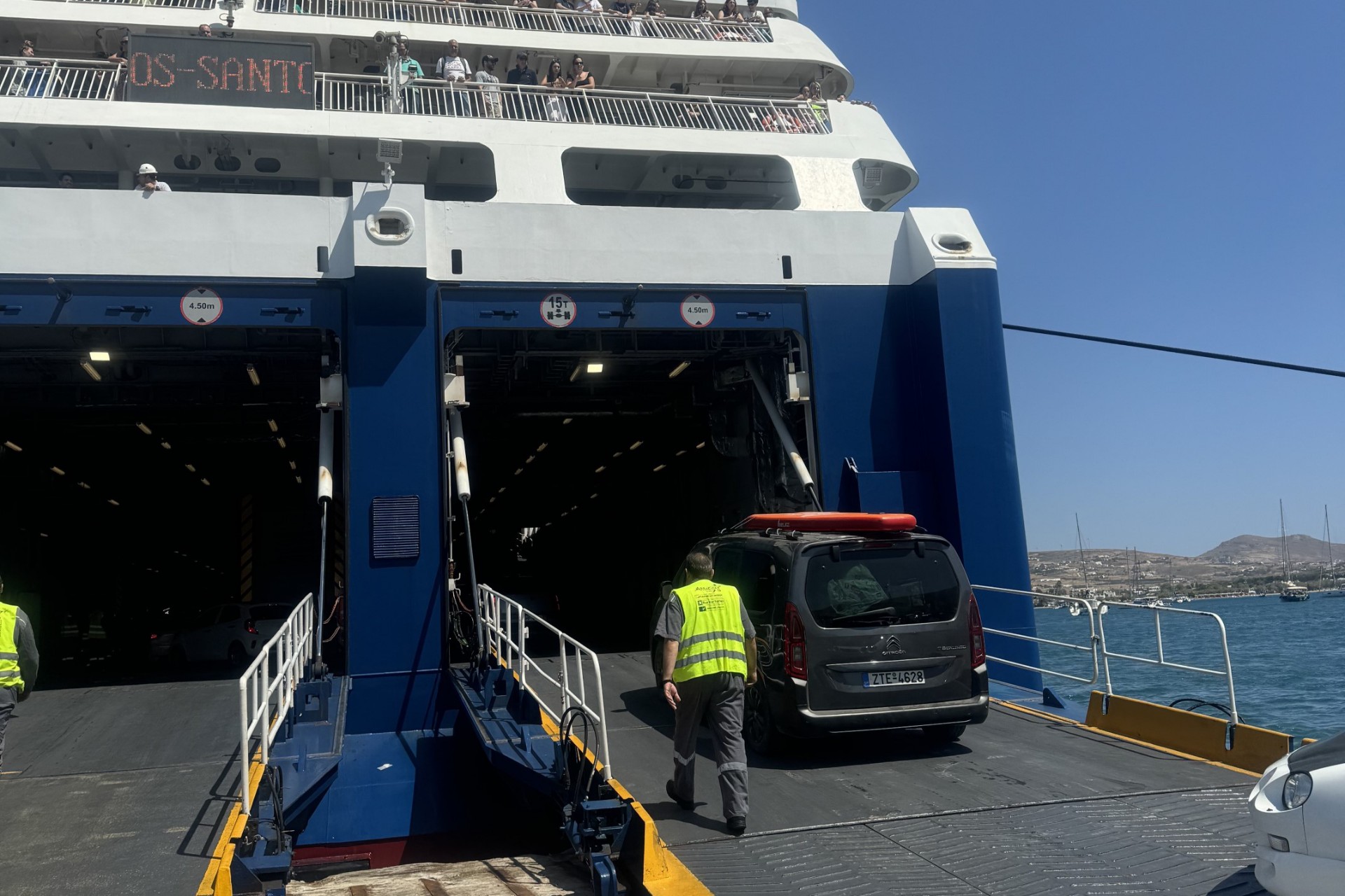 740 ευρώ για να πάει μια οικογένεια σε νησί! Πόσο κοστίζει το αυτοκίνητο;