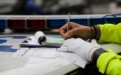 Τέλος τα αστεία - 1.200 ευρώ το πρόστιμο για υπερβολική ταχύτητα και 12 μήνες αφαίρεση διπλώματος
