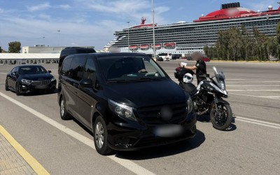 Ντου της Τροχαίας στο λιμάνι του Πειραιά – Μεγάλα πρόστιμα στα μαύρα Van [video]