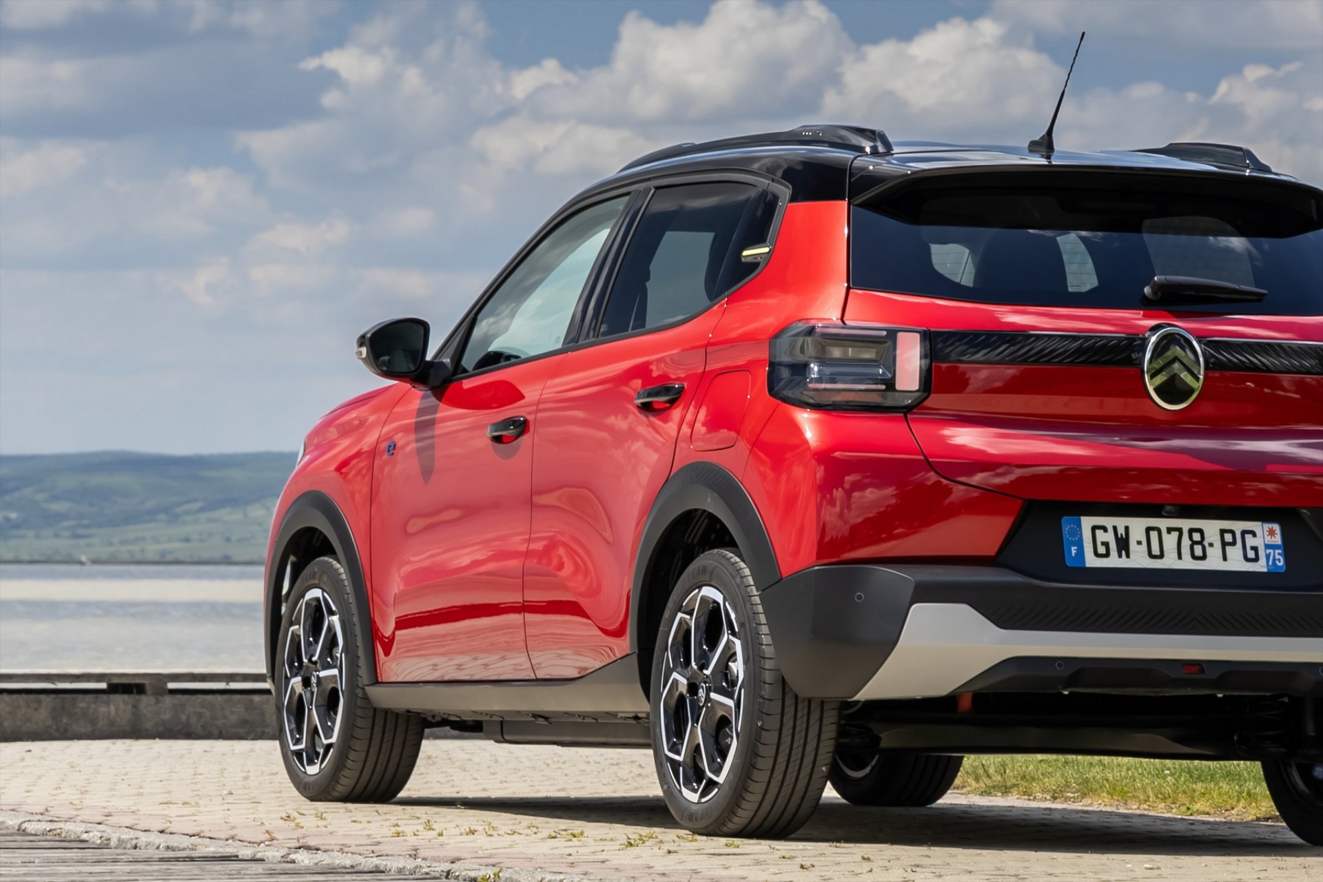 Το compact SUV της Citroen που αγόρασαν 7 στους 10 οδηγούς – Έχει τιμή 24.930 ευρώ 