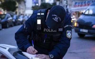 Η παράβαση που έκαναν 79.549 Έλληνες σε 1 χρόνο – Με το νέο ΚΟΚ το πρόστιμο είναι 1.000 ευρώ