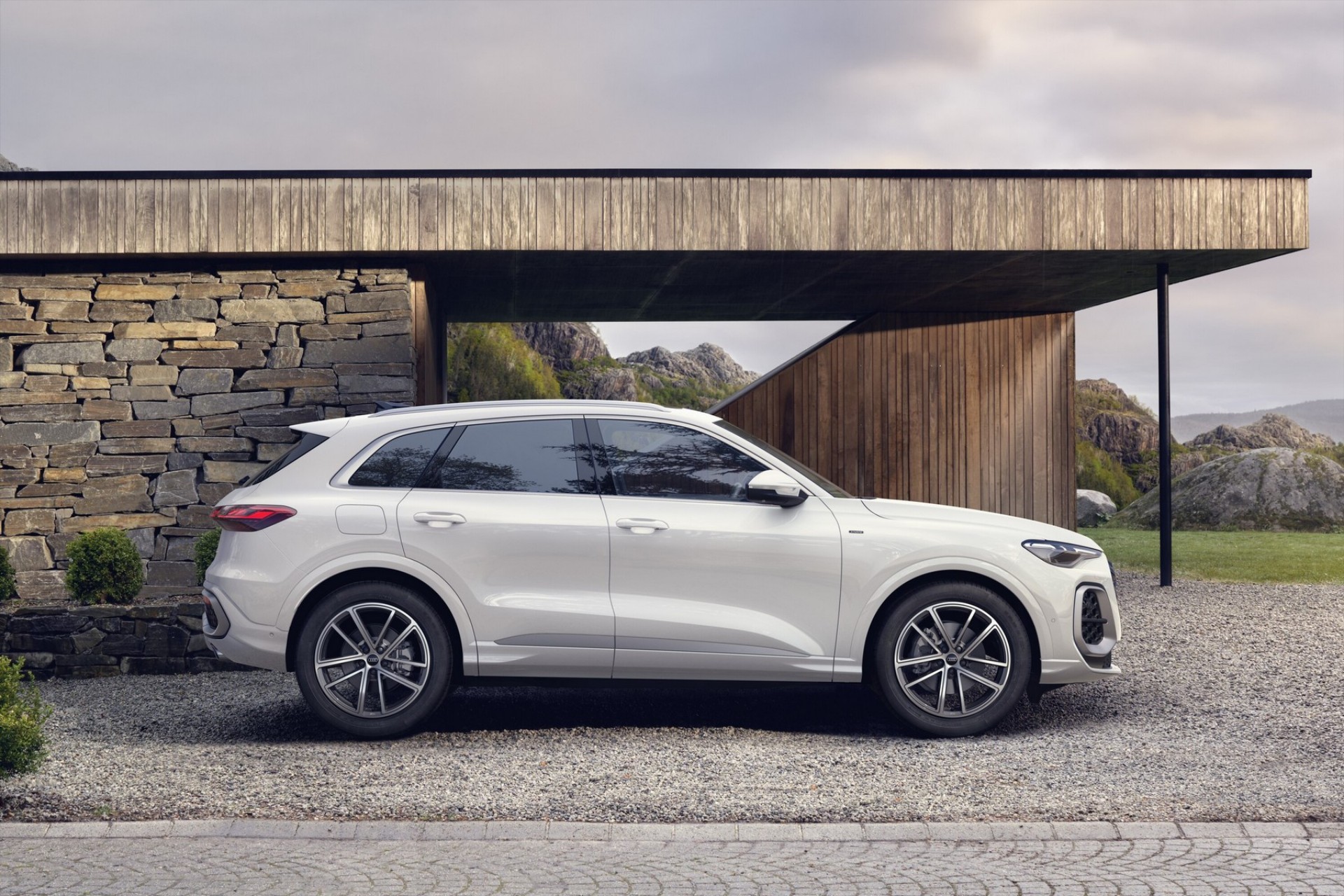 Άνοιξαν οι παραγγελίες για το κορυφαίο SUV της Audi - Oι τιμές στην Ελλάδα