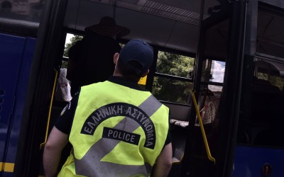 17χρονος είχε κατακλέψει επιβάτες λεωφορείων – Παριστάνοντας τον ελεγκτή