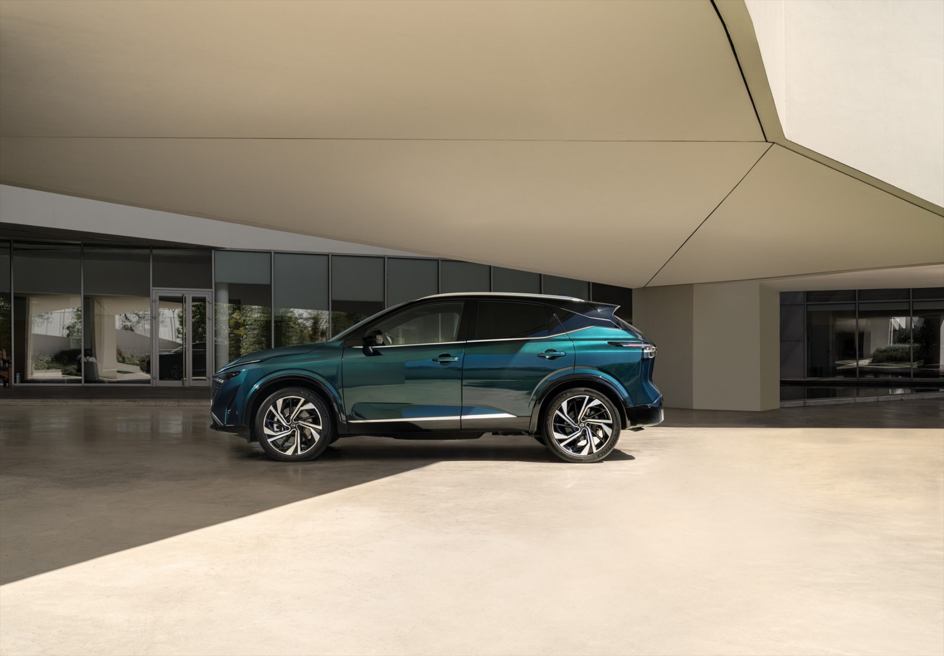 Αυτό είναι το C-SUV με τη χαμηλότερη κατανάλωση – Έρχεται Σεπτέμβριο στην Ελλάδα