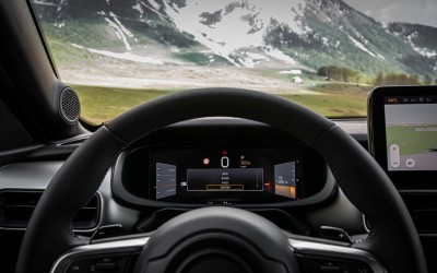Αυτόματο υβριδικό B-SUV με κατανάλωση 4,9 lt / 100 km και τιμή 26.500 ευρώ