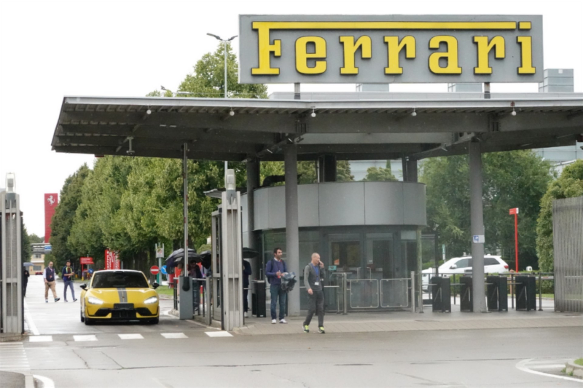 Η Ferrari αγόρασε το Xiaomi SU7 Ultra - Για ποιον λόγο;