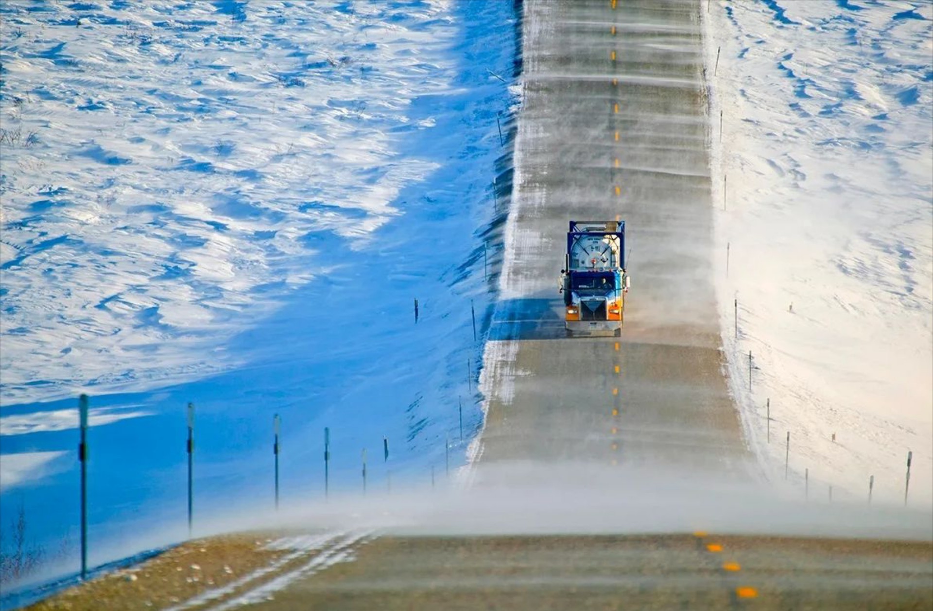 O πιο επικίνδυνος δρόμος στον κόσμο – Οι οδηγοί παίζουν τη ζωή τους κορώνα γράμματα
