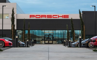 Πόσες Porsche αγόρασαν οι Έλληνες το 2025 - Για ποιο αυτοκίνητο δίνουν 152.000 ευρώ