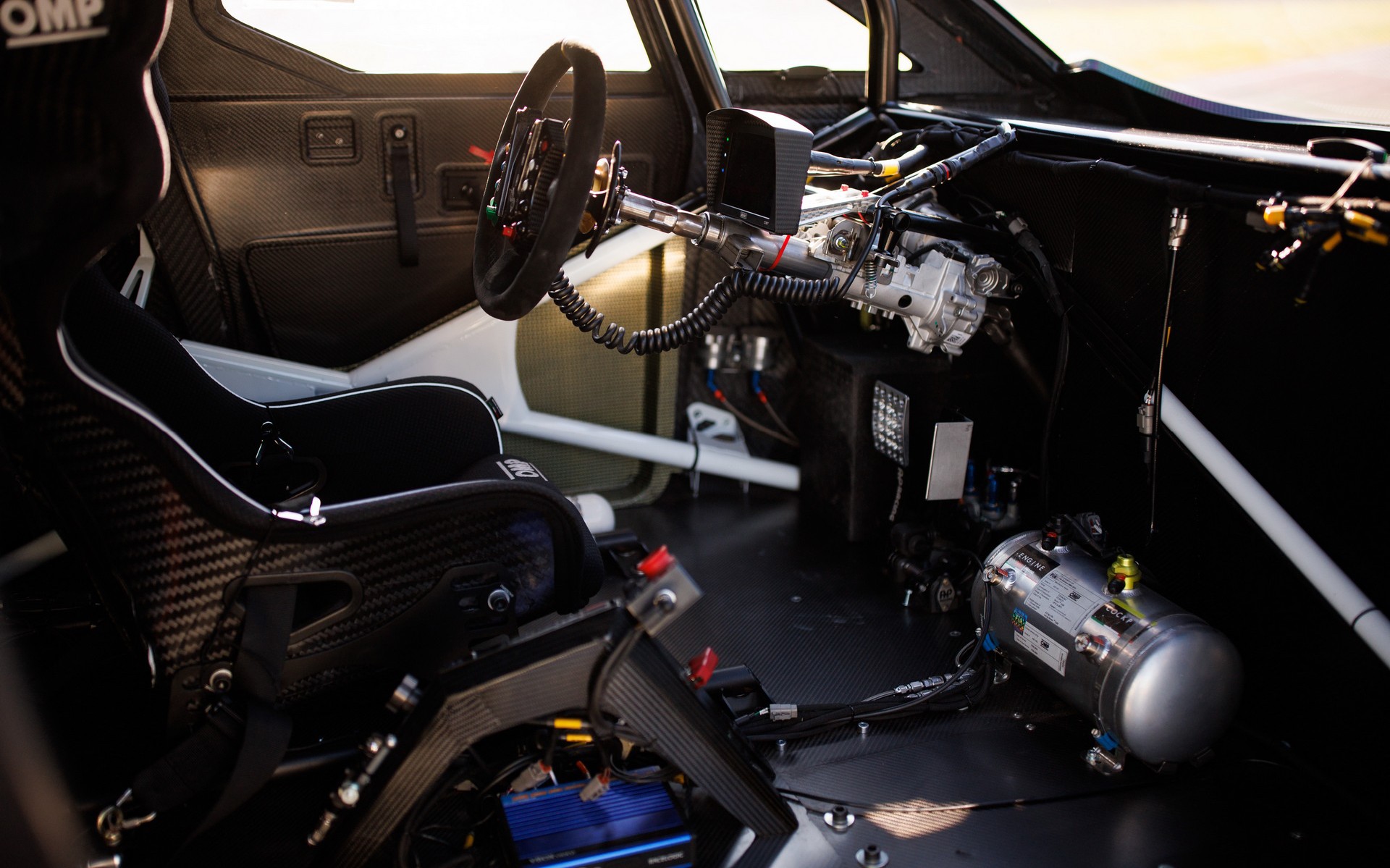 Το μοντέλο έκπληξη που κέρδισε τη Mustang GTD και την 911 GT3 στο Nurburgring! [video]