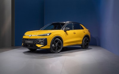Αποστολή στη Γερμανία: Αυτό είναι το νέο Volkswagen T-ROC - Με full hybrid κινητήρα! [video]