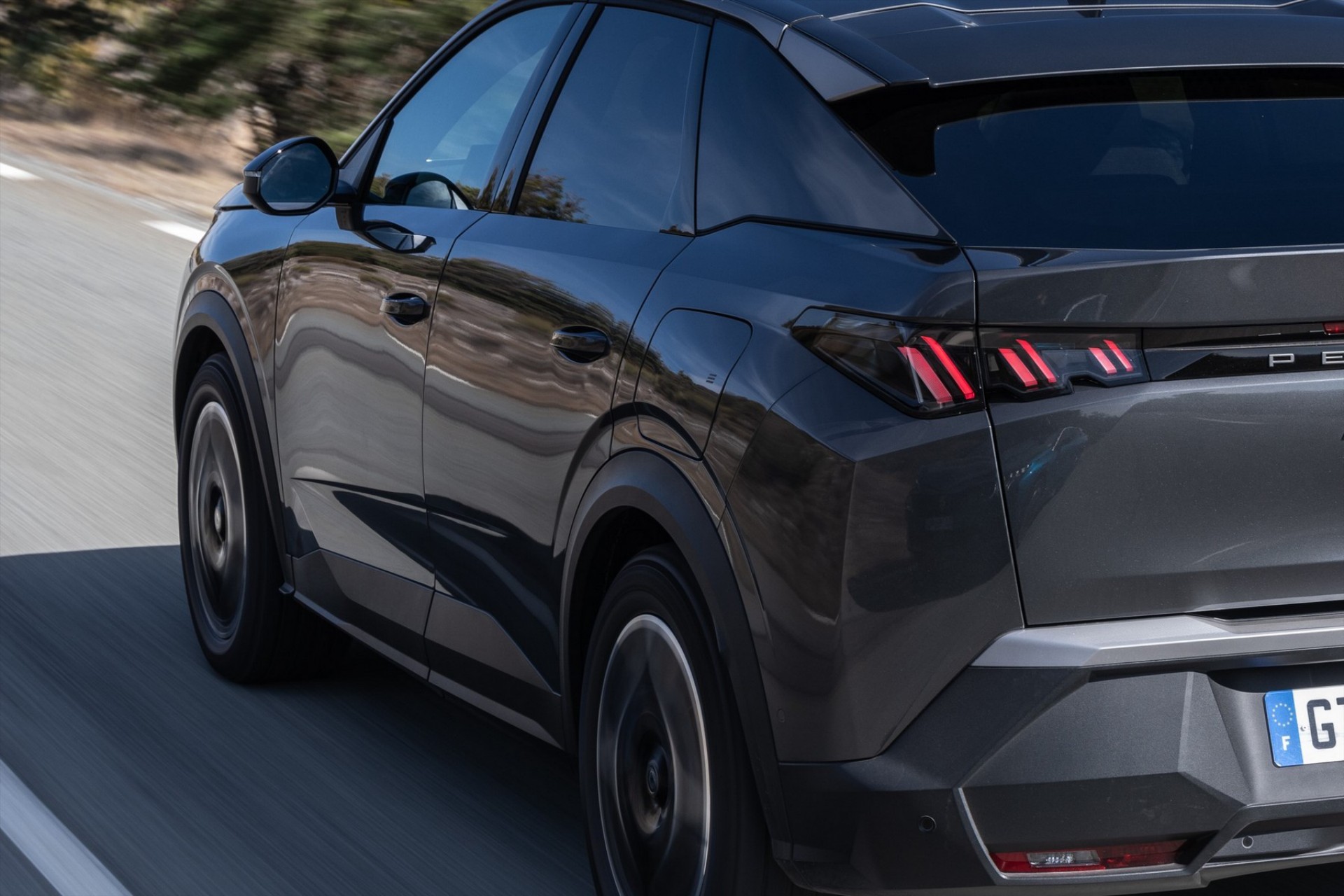 Μεγάλη προσφορά από την Peugeot - Δίνει έκπτωση 5.000 ευρώ για το πιο ξεχωριστό SUV