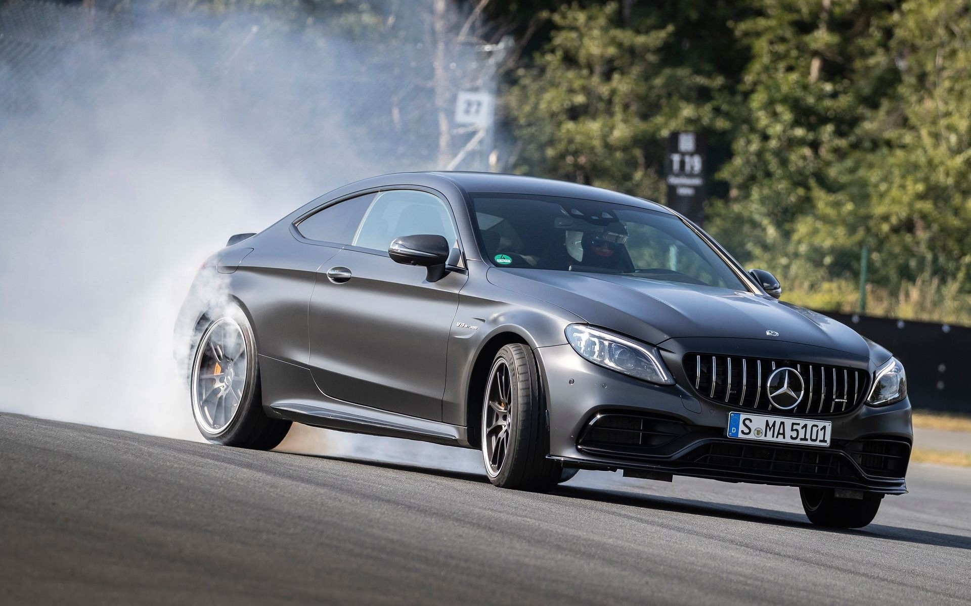 Νέο V8 ετοιμάζει η Mercedes-AMG - Βελτιωμένος σε κατανάλωση και απόδοση
