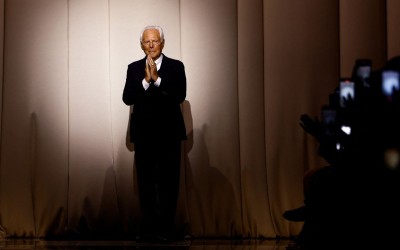 Giorgio Armani: Ο σχεδιαστής που άλλαξε τη μόδα πουλώντας… ένα αυτοκίνητο