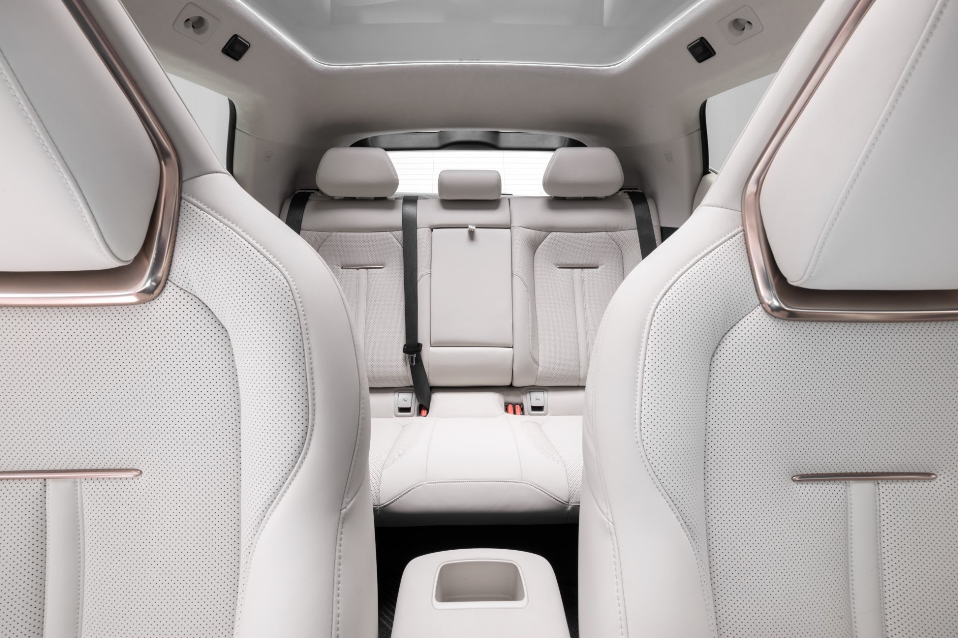 Το μοναδικό C-SUV με 10 χρόνια εγγύηση ήρθε για πρώτη φορά στην Ελλάδα – Δείτε τιμή και πού κυκλοφόρησε