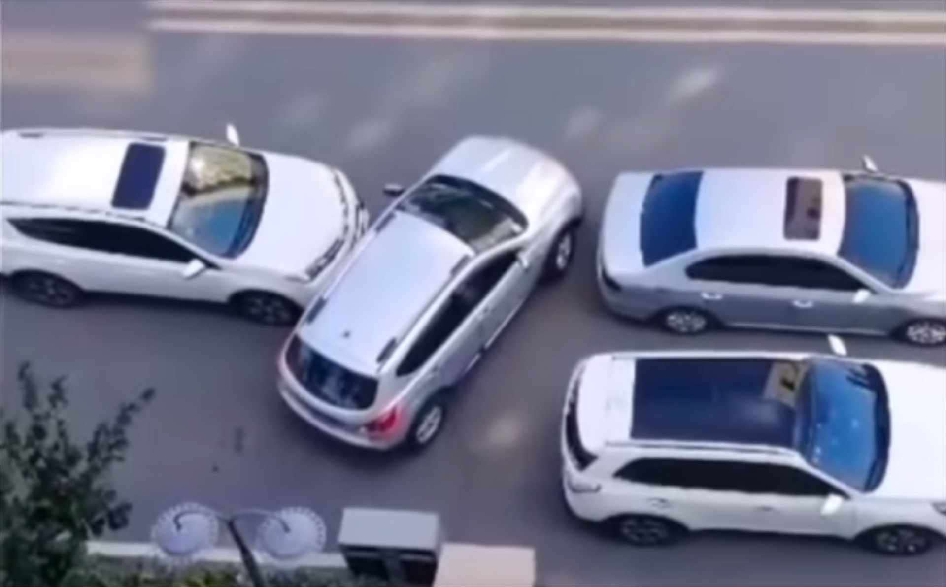 Χαμός στην Αγγλία - Έκοψαν 4,3 εκατ. κλήσεις για παράνομη στάθμευση σε 3 μήνες