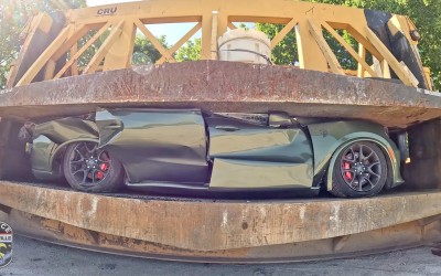 Η αστυνομία έβαλε στην πρέσα και κατέστρεψε super SUV αξίας 86.990 δολαρίων [video]