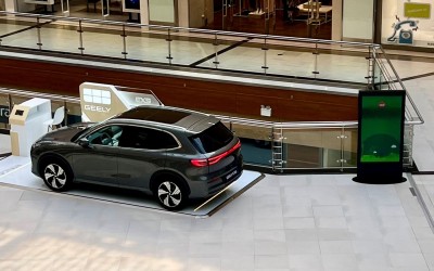 Αυτό είναι το SUV που θα δείτε στη μέση του Mall Athens