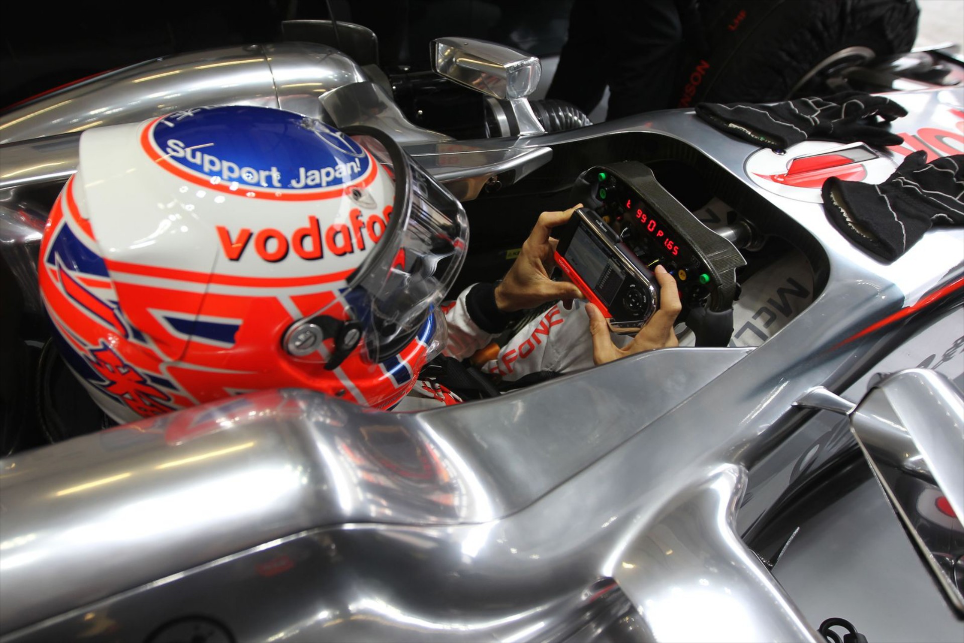 F1: Μια McLaren μπροστά στα δεύτερα ελεύθερα δοκιμαστικά