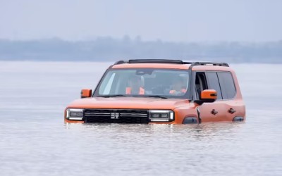 «Τρελάθηκαν» οι Κινέζοι – SUV με δύο τουρμπίνες νερού! Το φτιάχνει μάρκα που έχουμε και στην Ελλάδα