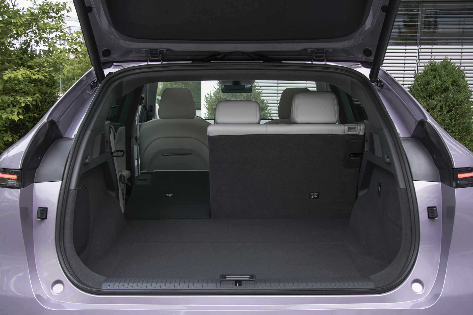 Μόλις ήρθε στην Ελλάδα το ηλεκτρικό που φορτίζει σε 12 λεπτά - Δείτε τιμές και ποιο είναι