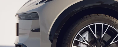 Premium compact SUV με απόδοση έως 428 ίππους και όφελος 2.000 ευρώ! 