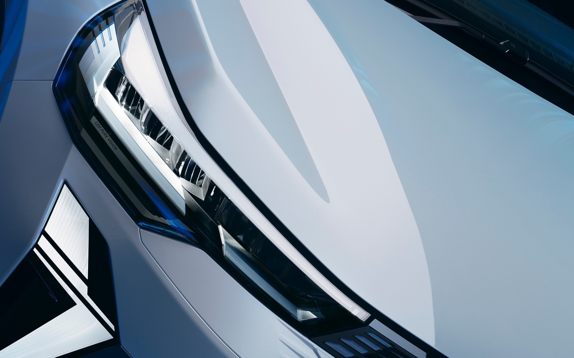 Το εντυπωσιακό full hybrid SUV της Renault που ήρθε Ελλάδα - Έχει 1.000 km αυτονομία, 5 χρόνια εγγύηση και τιμή κάτω από 29.000 ευρώ