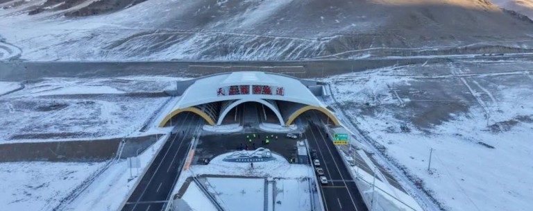 Το όγδοο θαύμα – Το μεγαλύτερο τούνελ στον κόσμο βρίσκεται σε υψόμετρο 3.000 m