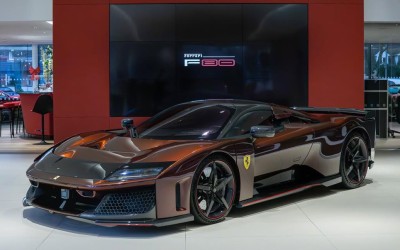 O Άγγλος billionaire που απέκτησε την πρώτη Ferrari F80 – Βαμμένη σε ηφαιστειακό χρώμα