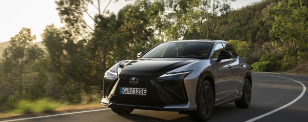 Στην Ελλάδα το νέο αμιγώς ηλεκτρικό Lexus RZ – Τιμές και εκδόσεις
