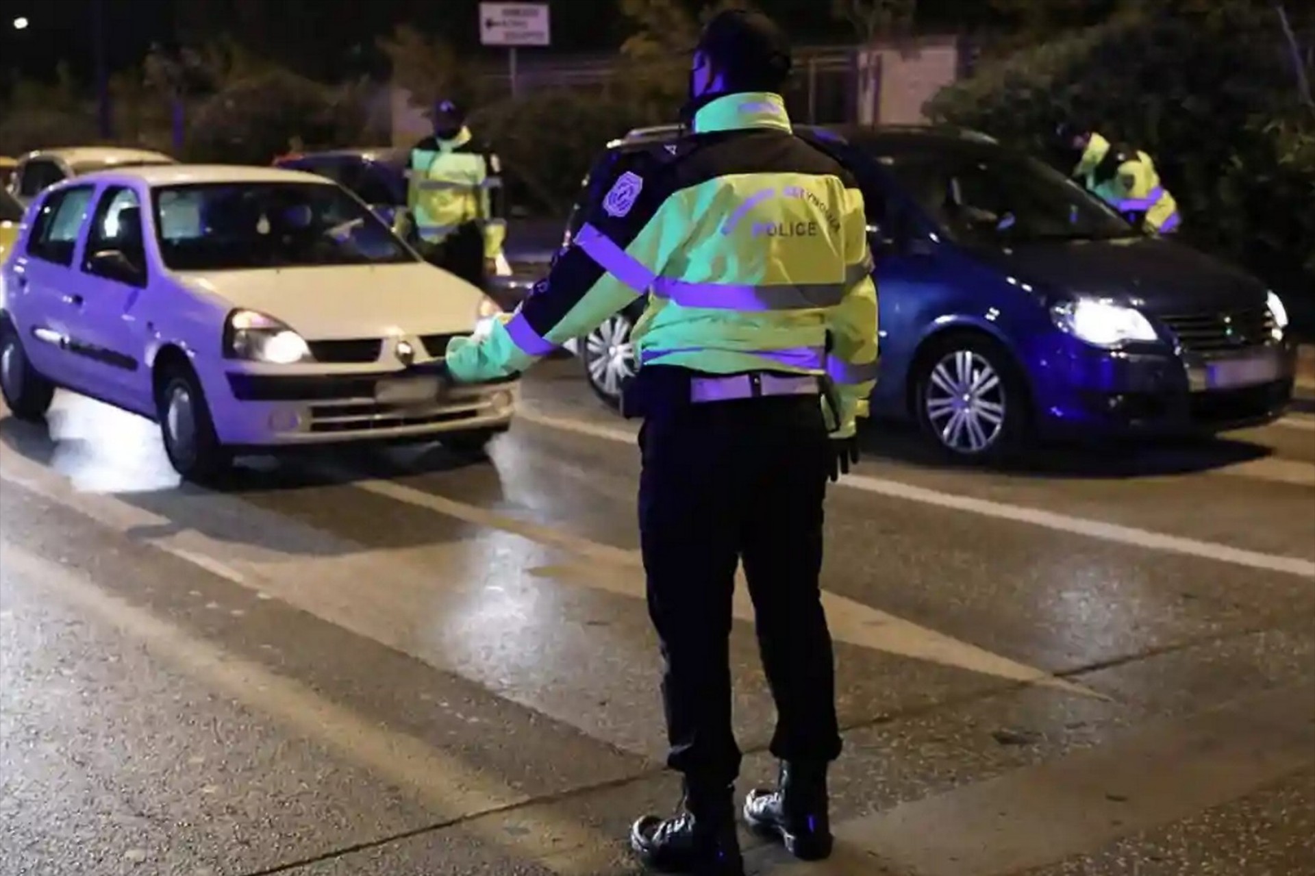 Αστυνομία: 12.000 ευρώ πρόστιμα σε 10 οδηγούς – Δείτε τι επικίνδυνο έκαναν 