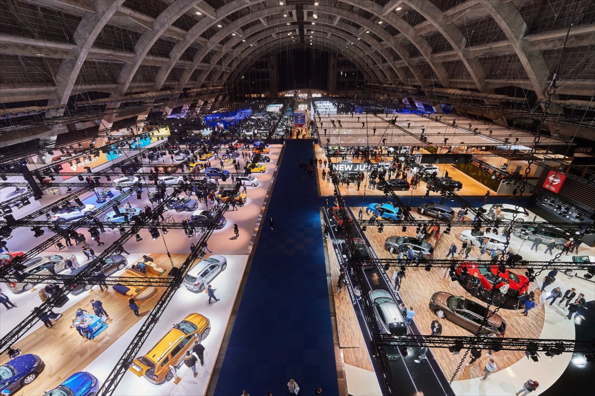 Υβριδικά, ηλεκτρικά ή βενζίνη; Αυτά τα αυτοκίνητα αγόρασε η Ευρώπη το 2025